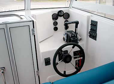 catamarans_a_moteur_LC8000SC